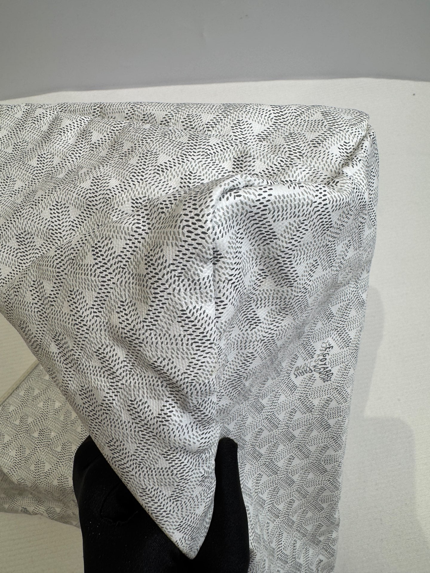 Goyard White
