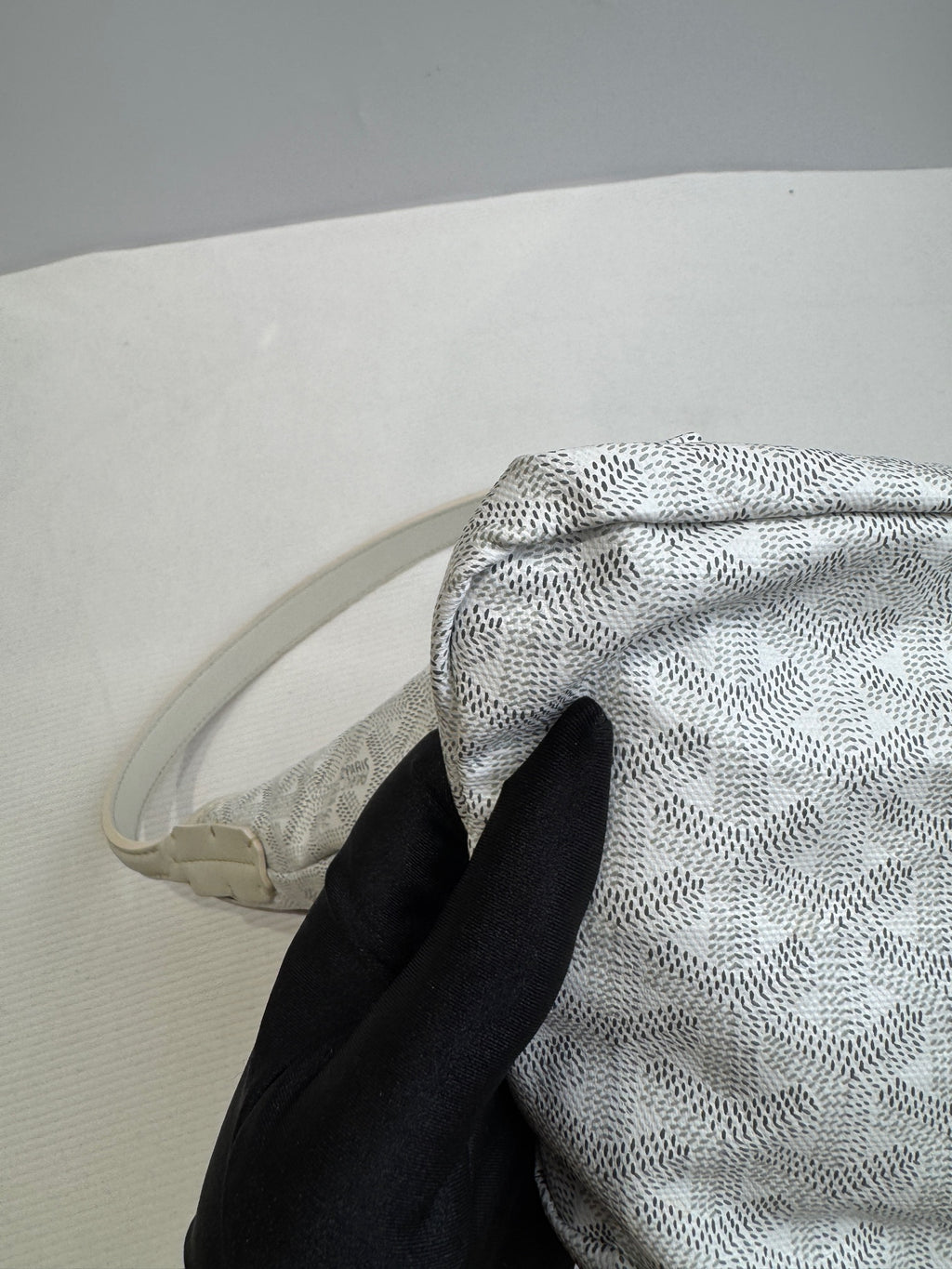Goyard White