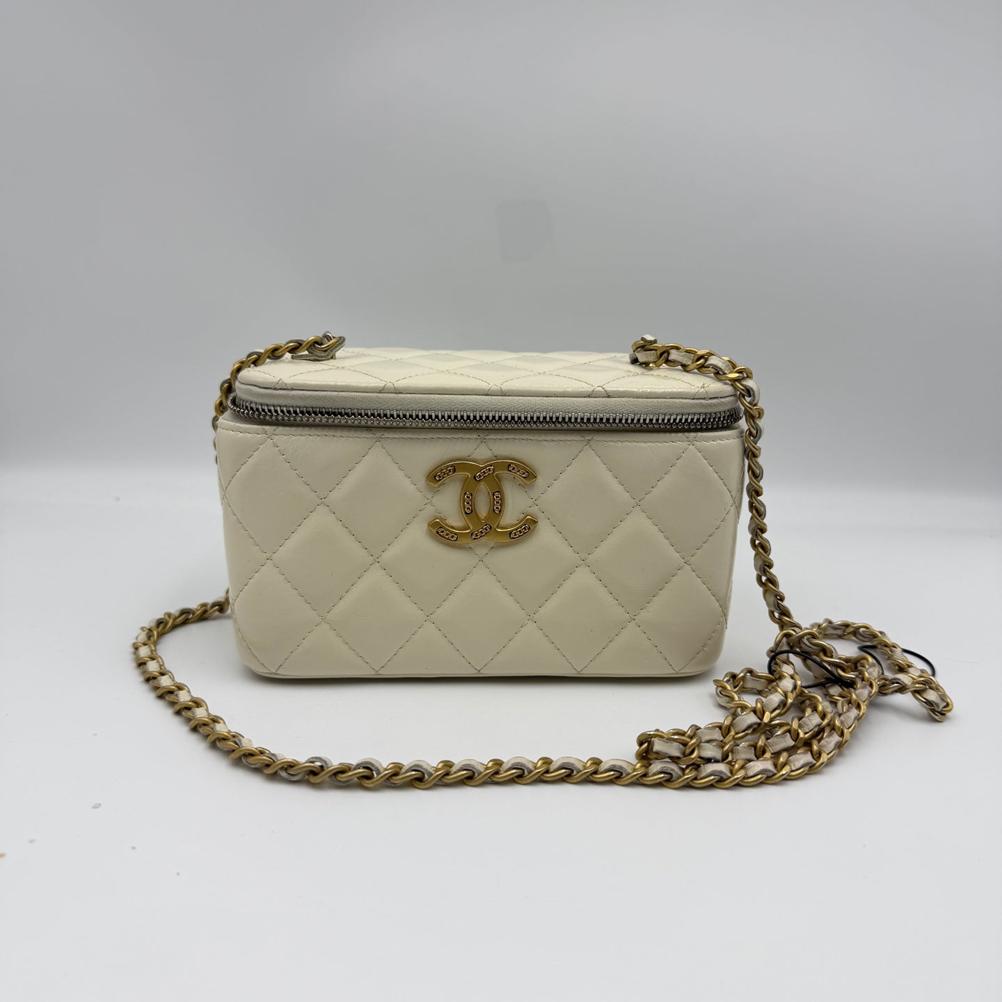 Chanel Box bag 17×8×9.5 AP3044-B09300-NQ335