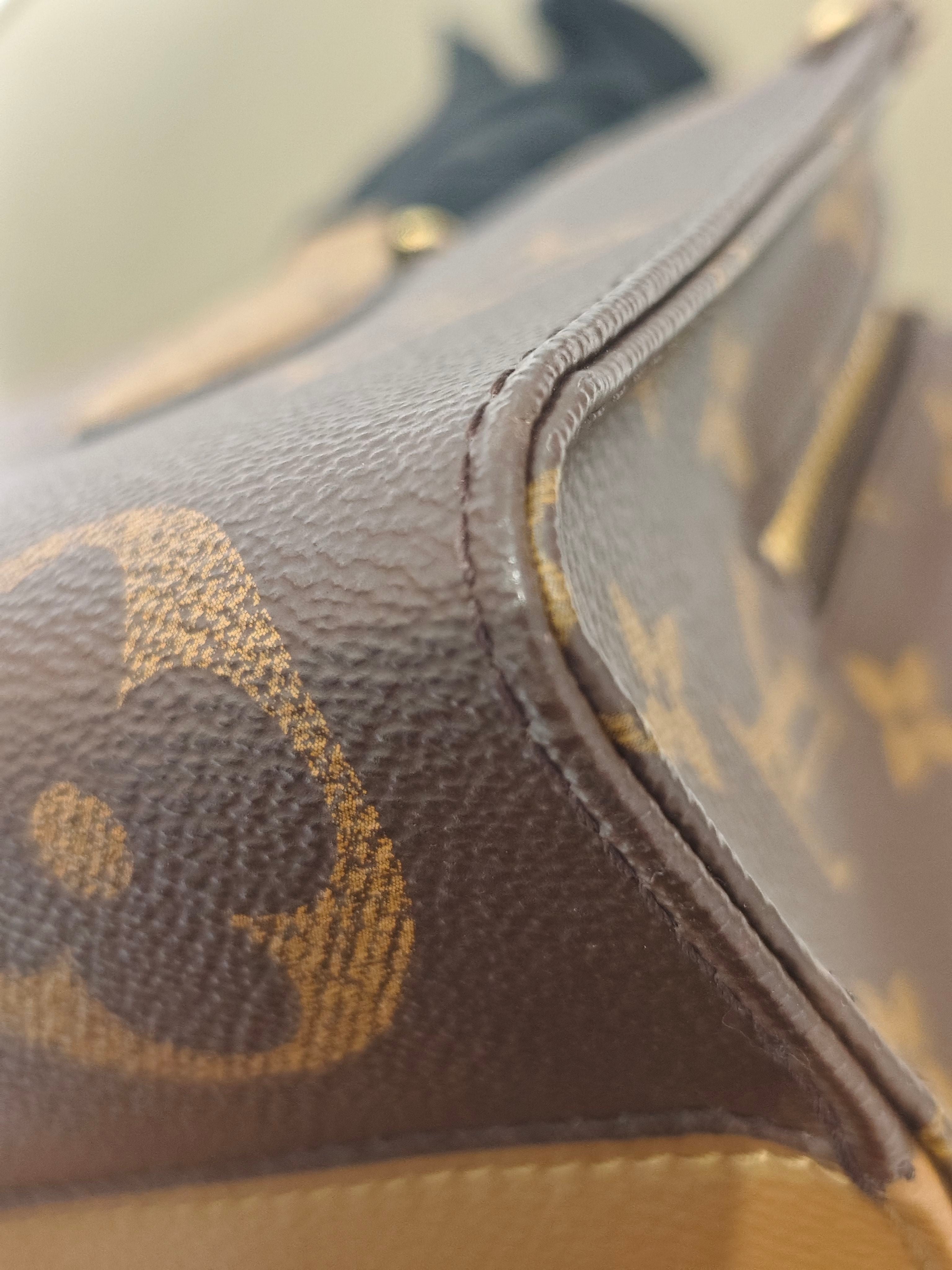 Louis Vuitton Onthego 25 x 13 x 10 M46653