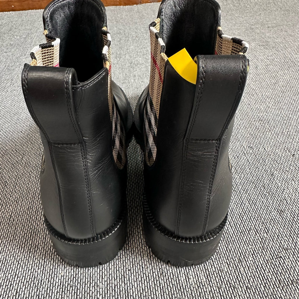 Fendi Leather Black