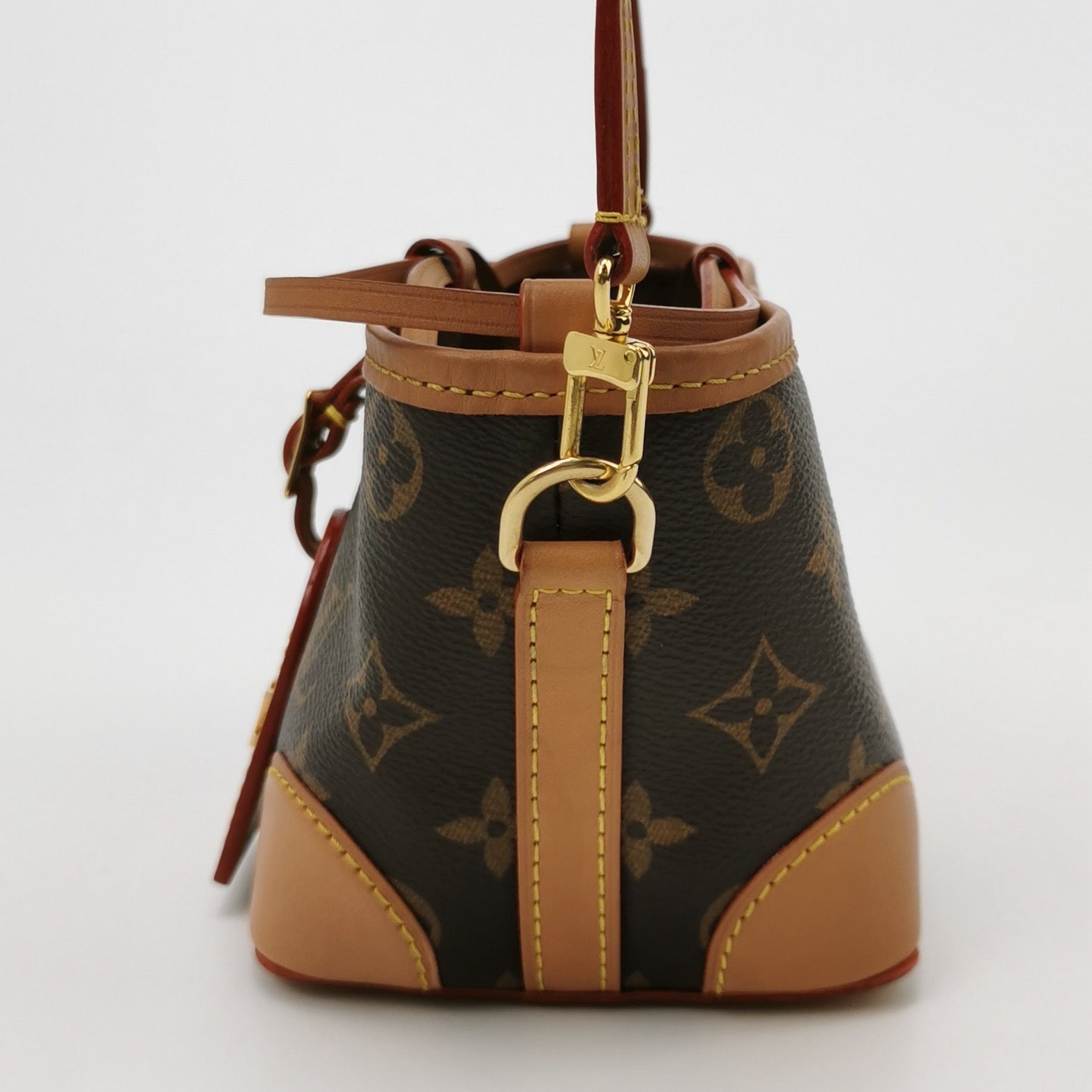 Louis Vuitton Bucket & Drawstring Bag M57099