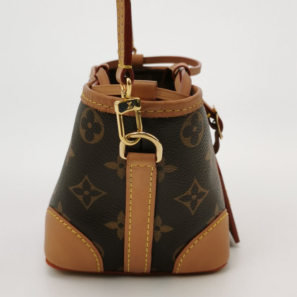 Louis Vuitton Bucket & Drawstring Bag M57099