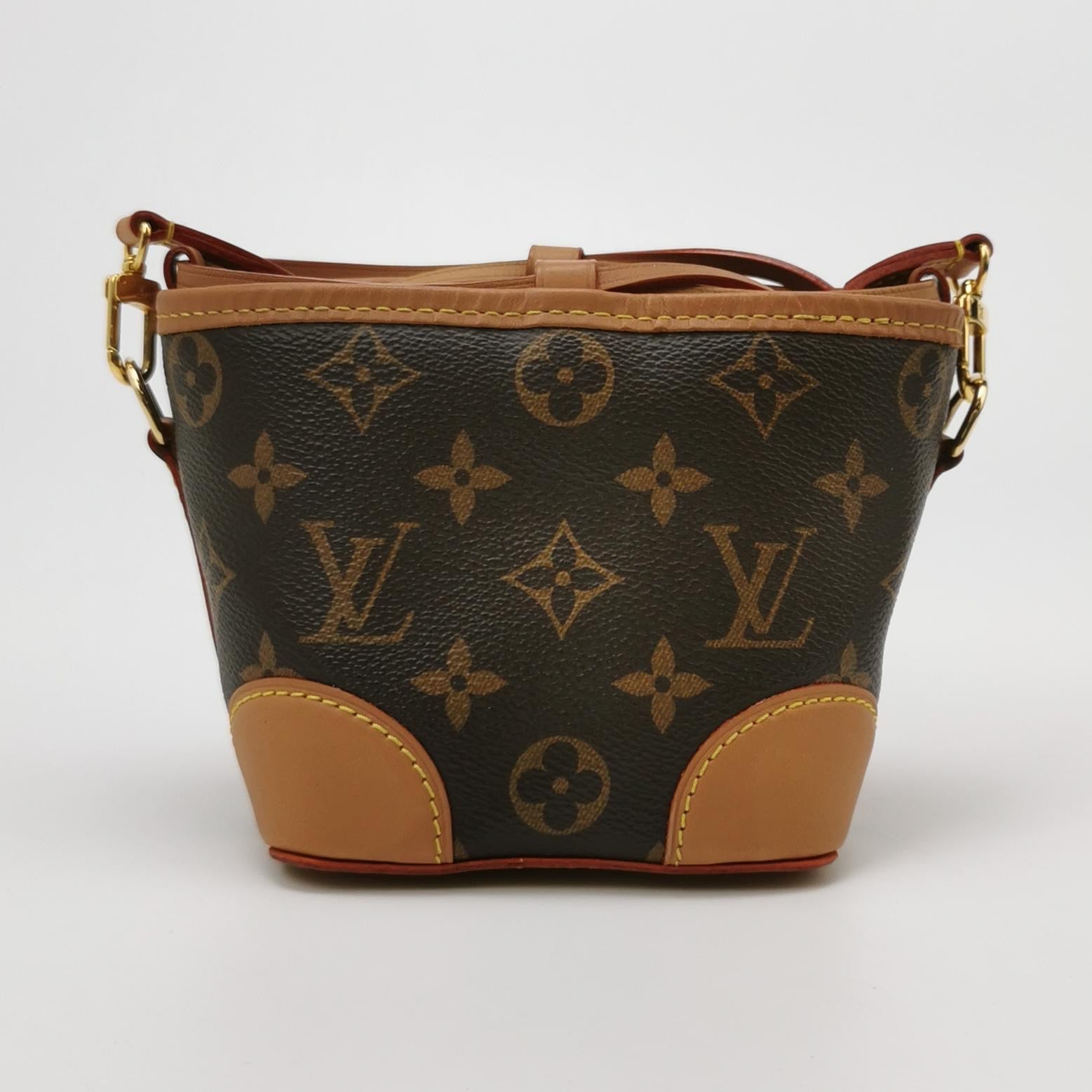 Louis Vuitton Bucket & Drawstring Bag M57099