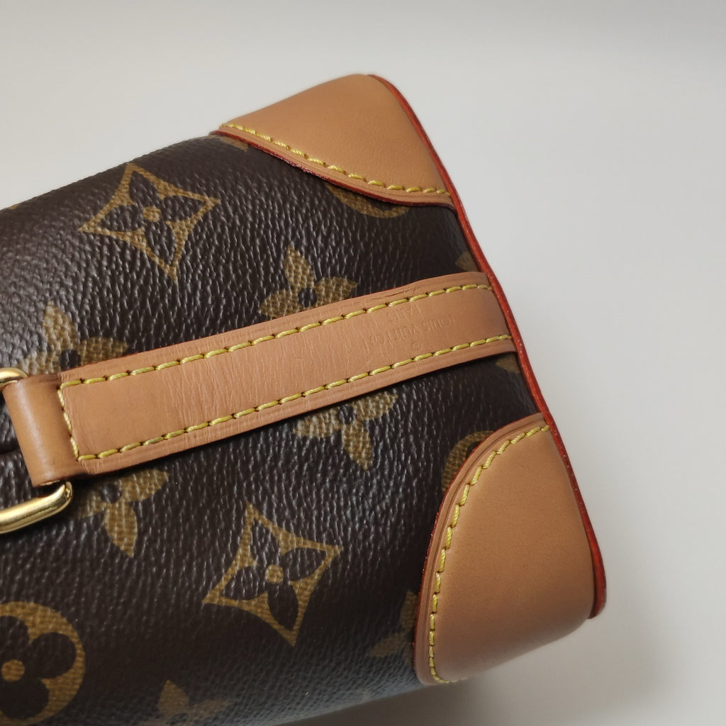 Louis Vuitton Bucket & Drawstring Bag M57099