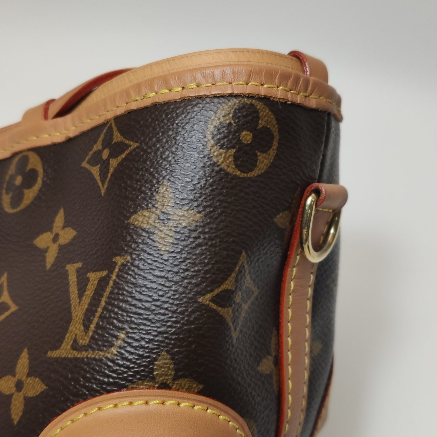 Louis Vuitton Bucket & Drawstring Bag M57099