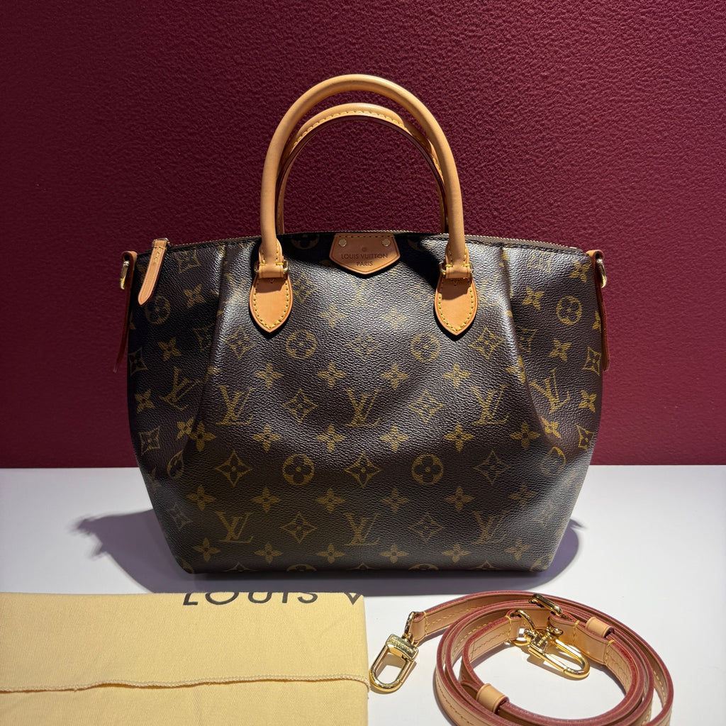 Louis Vuitton Crossbody 31.0x 21.0x 13.0 cm M48813