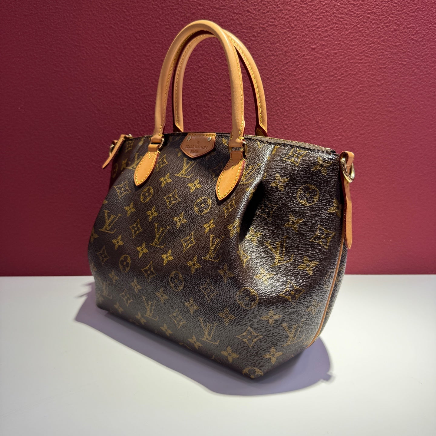 Louis Vuitton Crossbody 31.0x 21.0x 13.0 cm M48813