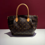 Louis Vuitton Crossbody 31.0x 21.0x 13.0 cm M48813