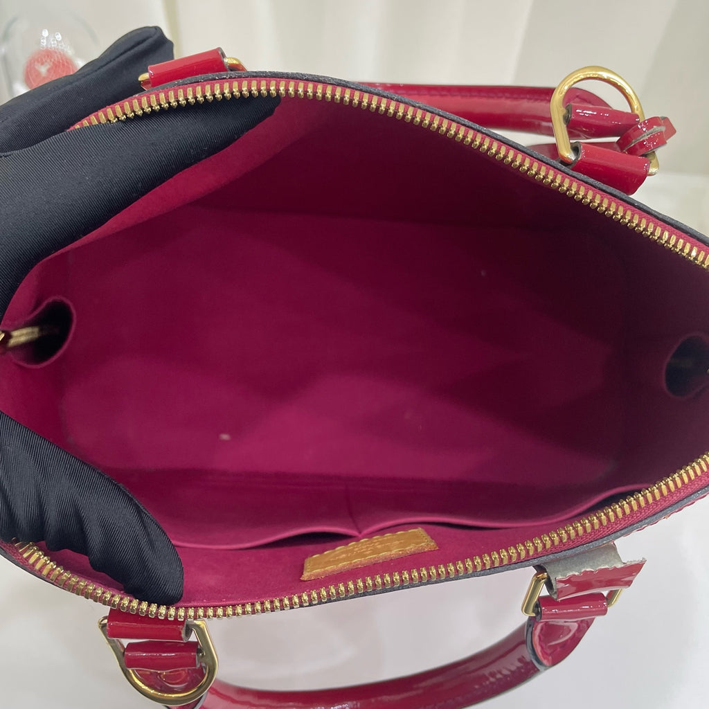 Louis Vuitton Red M90169