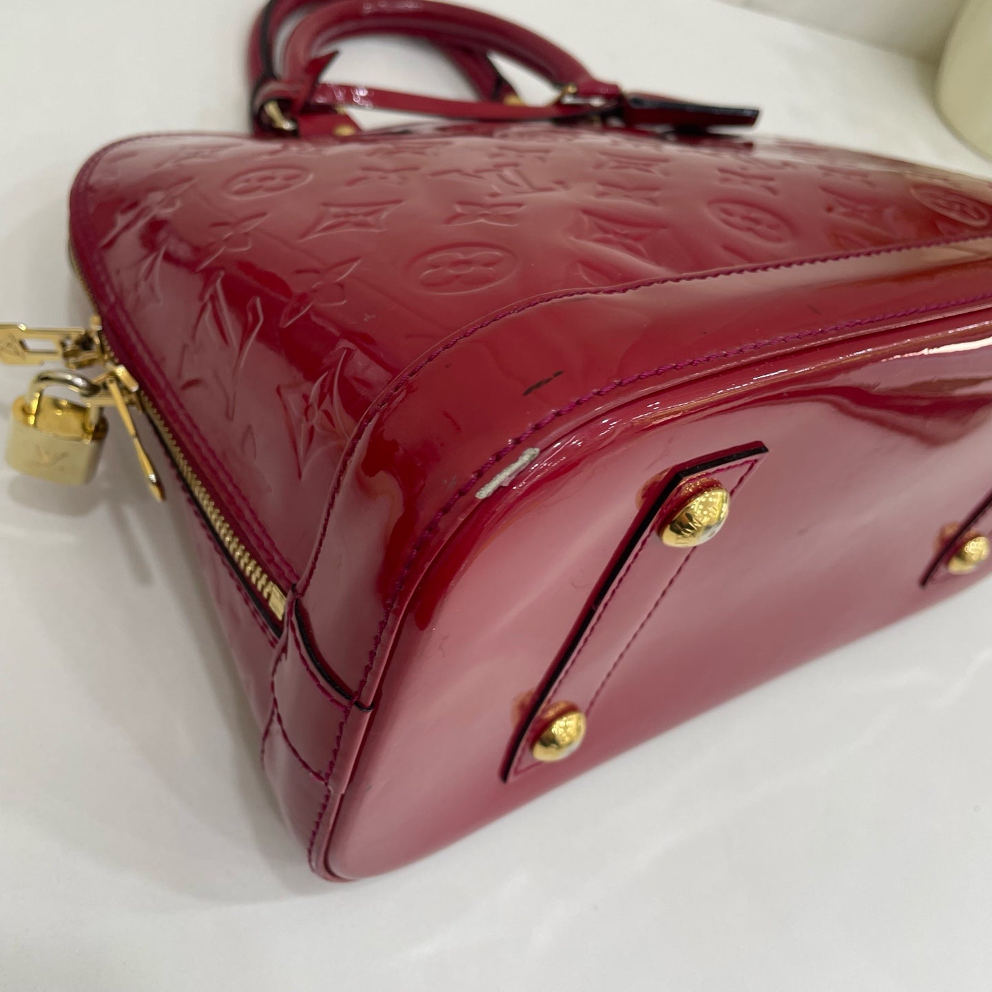 Louis Vuitton Red M90169