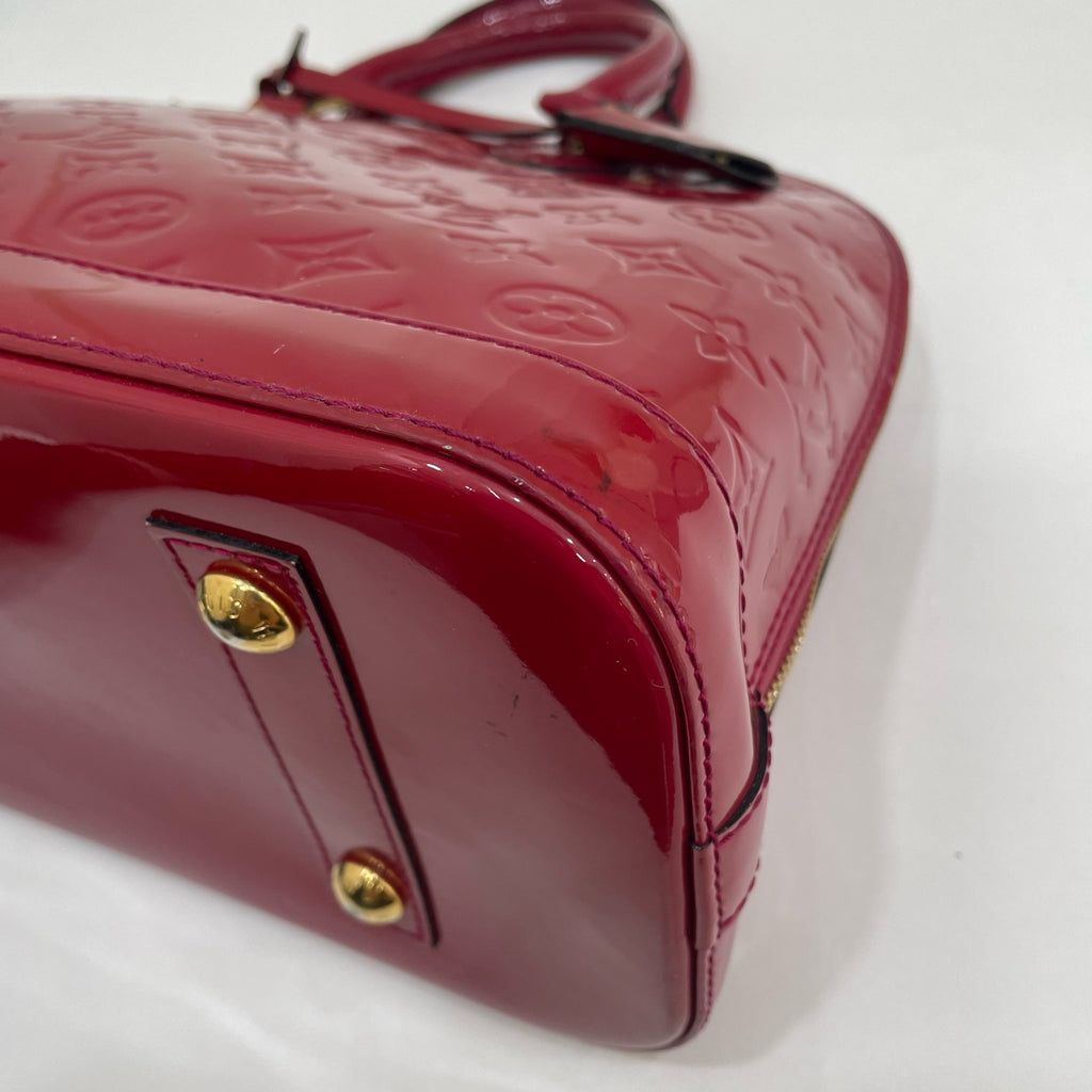 Louis Vuitton Red M90169