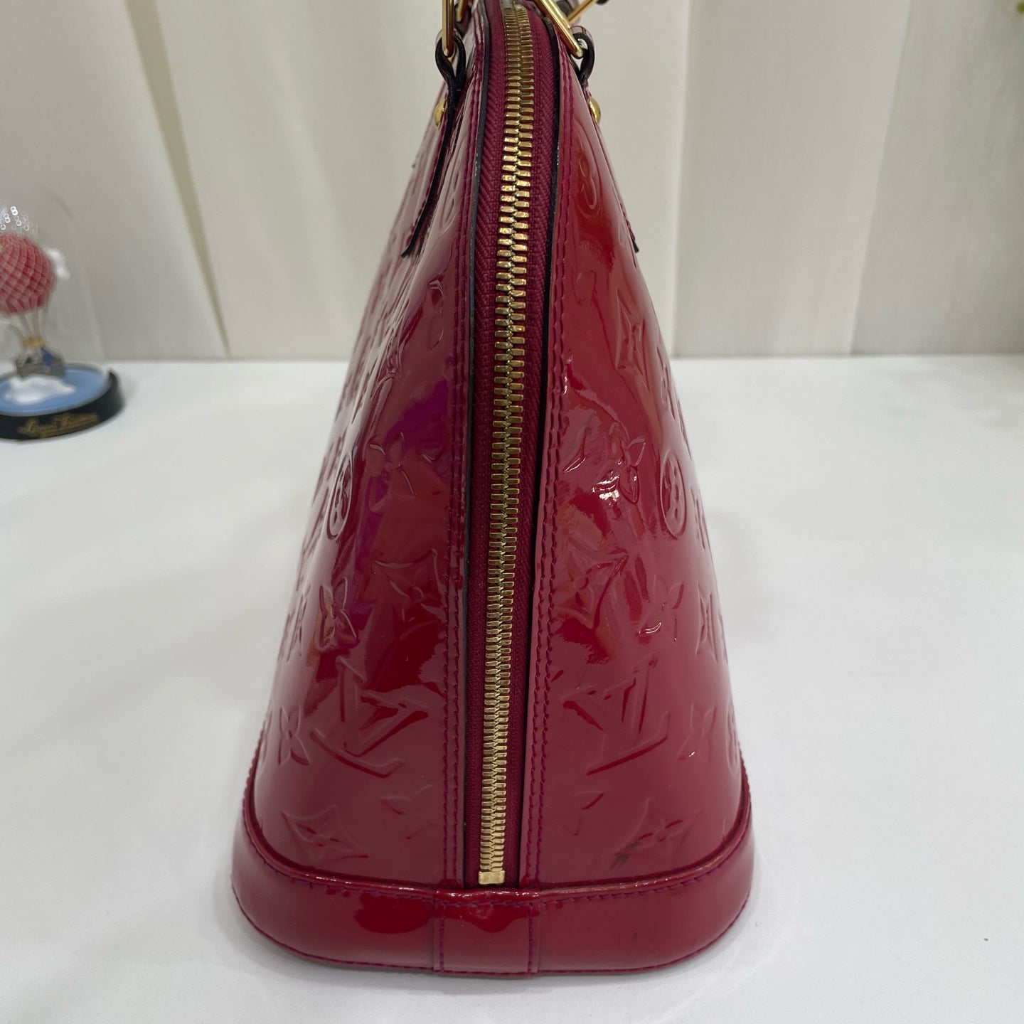 Louis Vuitton Red M90169