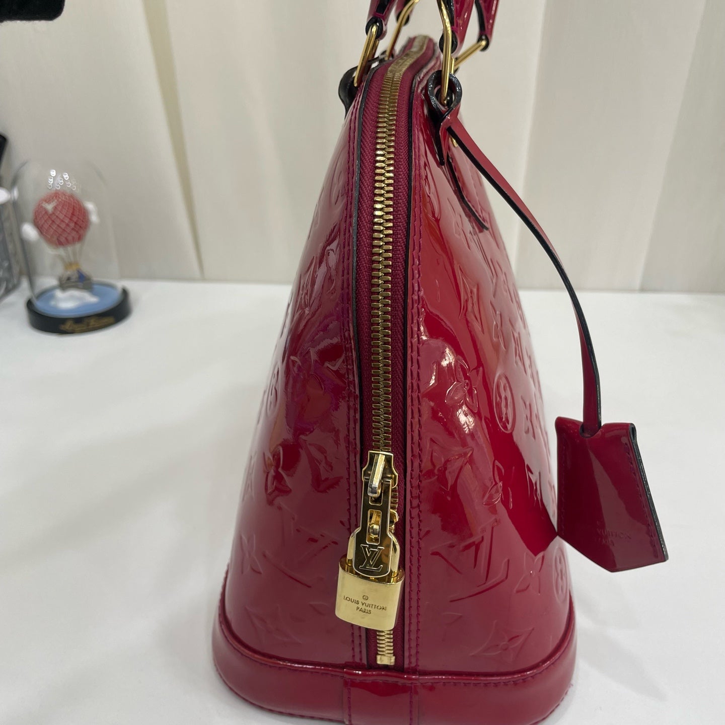 Louis Vuitton Red M90169