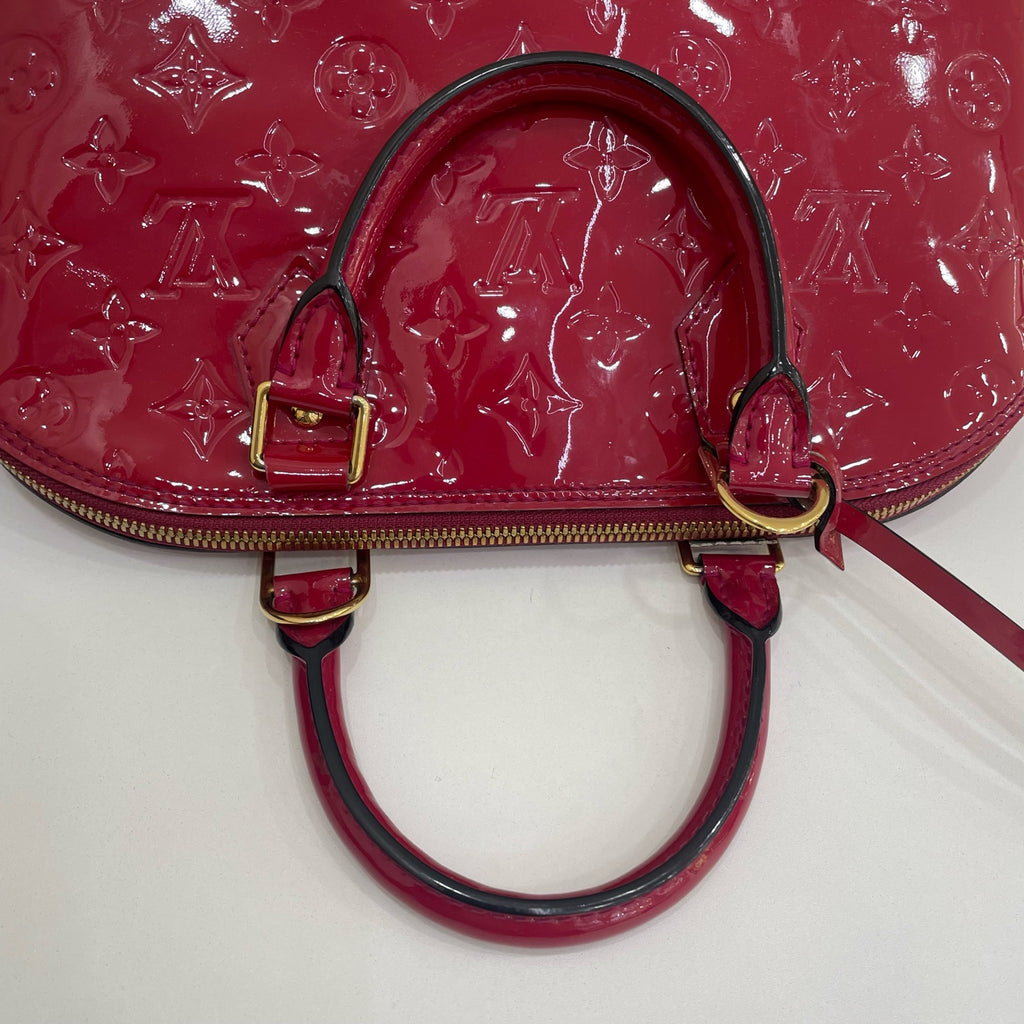 Louis Vuitton Red M90169
