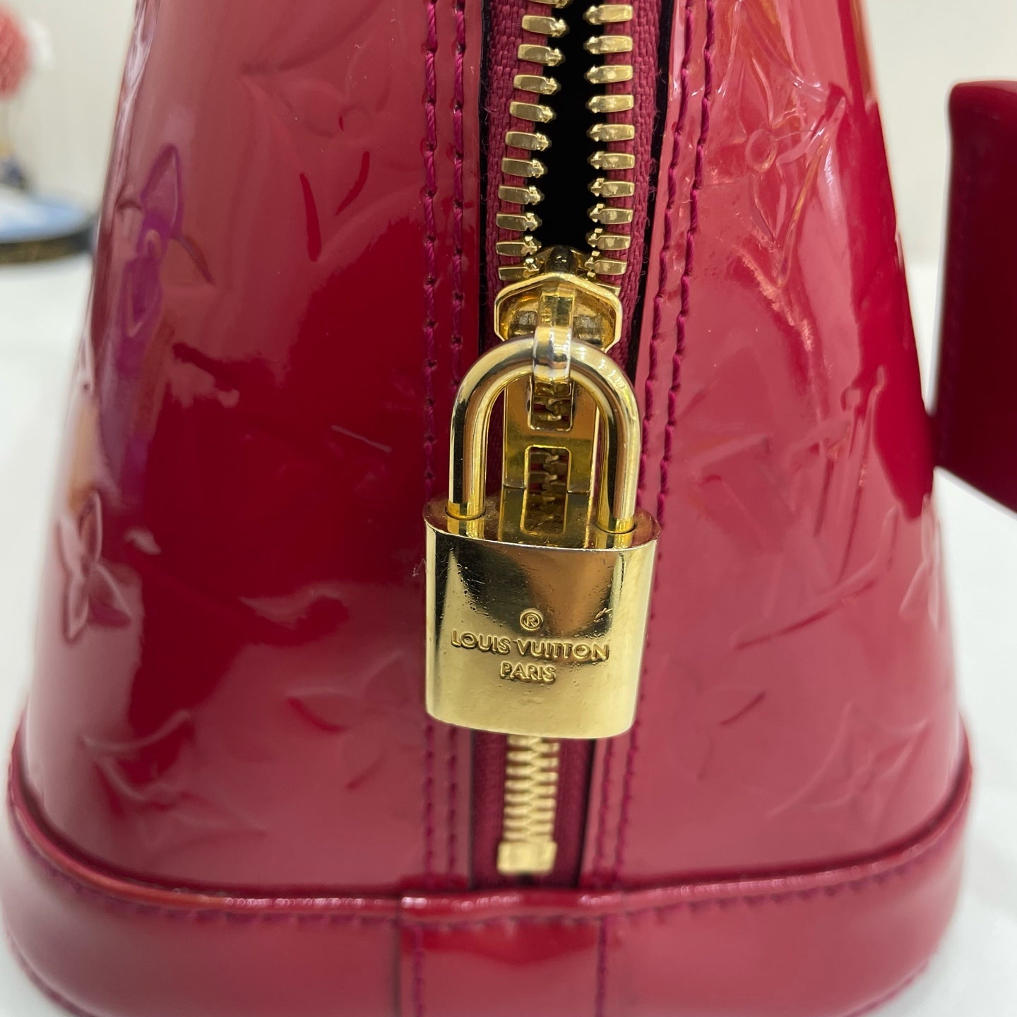 Louis Vuitton Red M90169