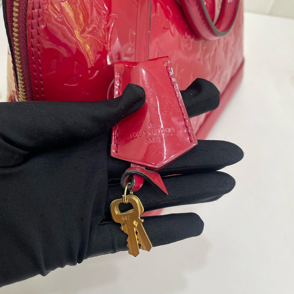 Louis Vuitton Red M90169