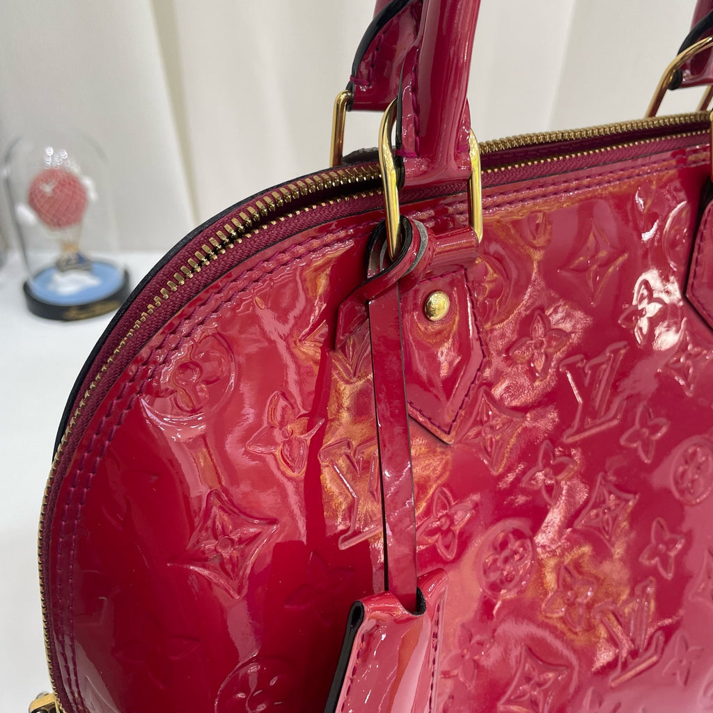 Louis Vuitton Red M90169