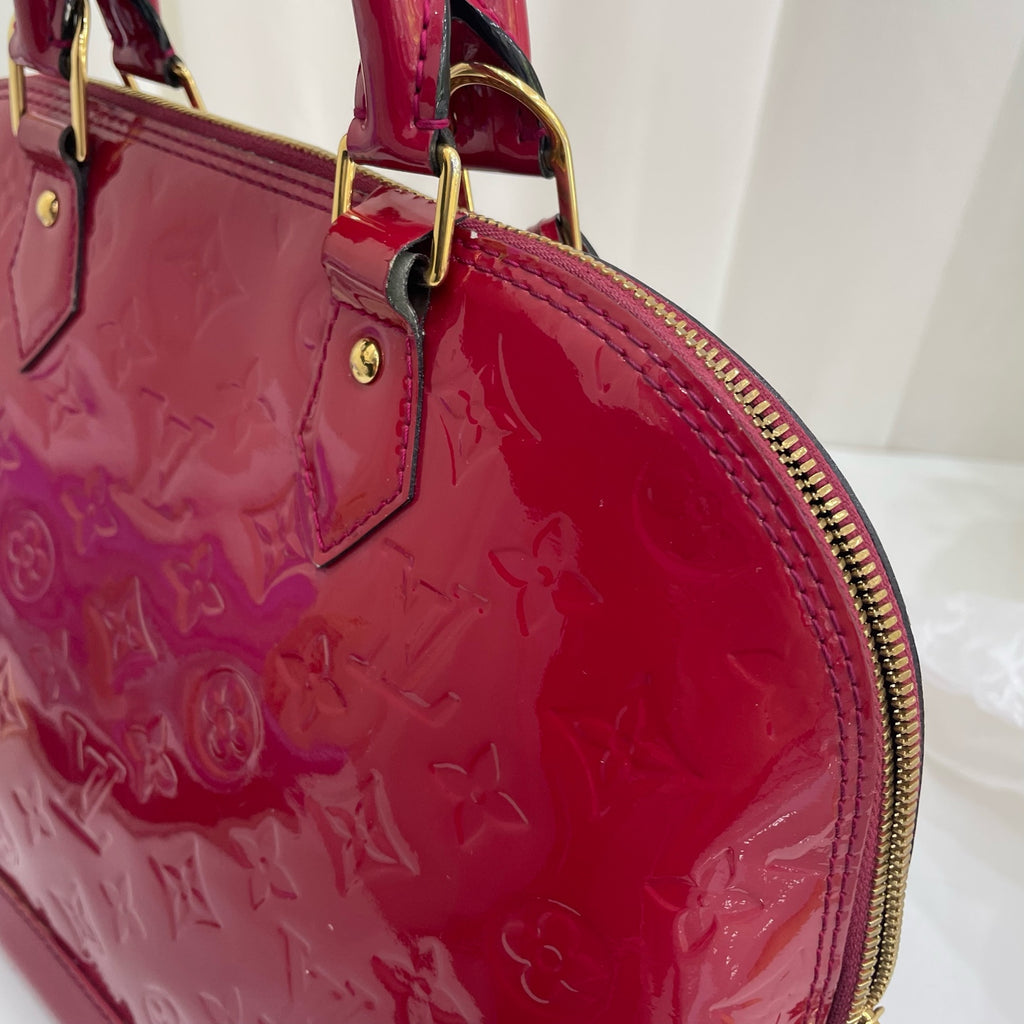 Louis Vuitton Red M90169