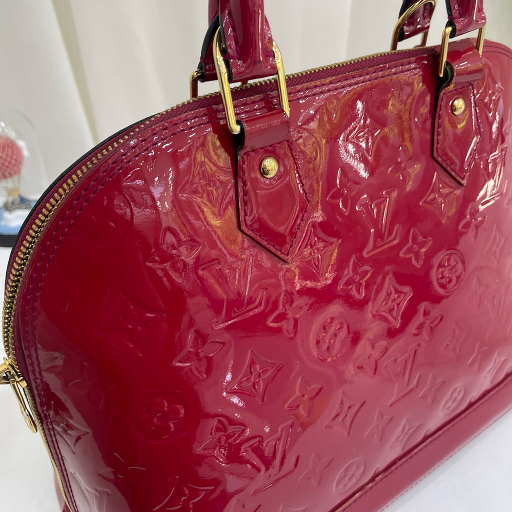 Louis Vuitton Red M90169
