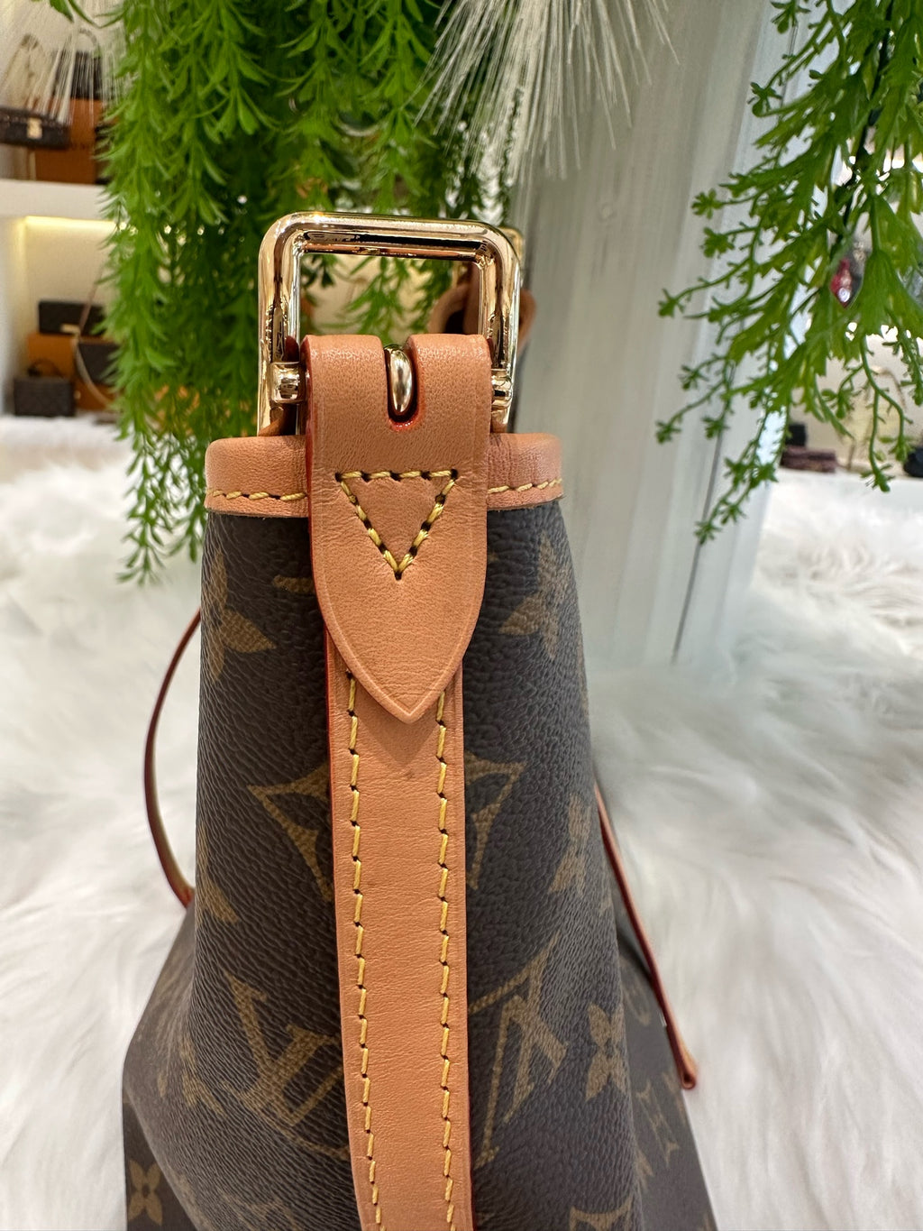Louis Vuitton Crossbody