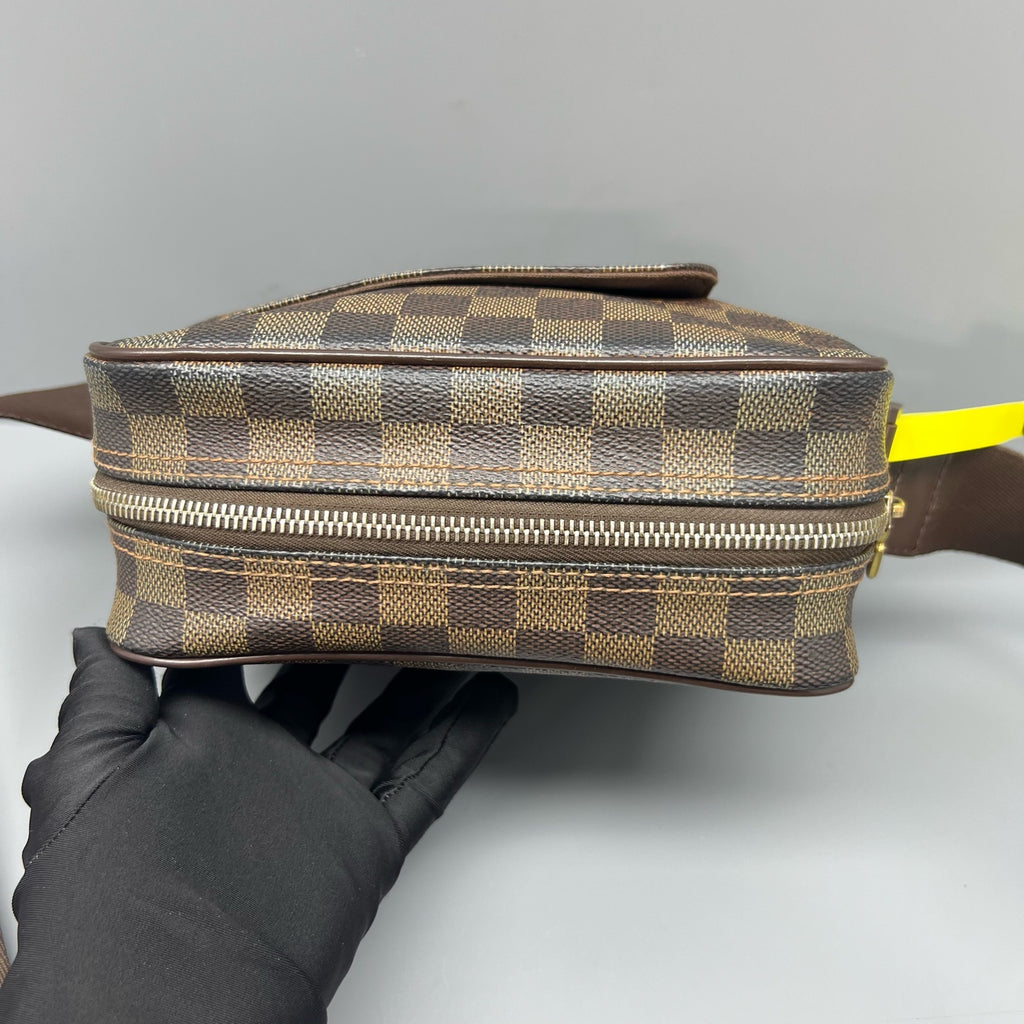 Louis Vuitton Crossbody