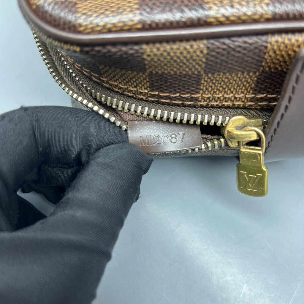 Louis Vuitton Crossbody