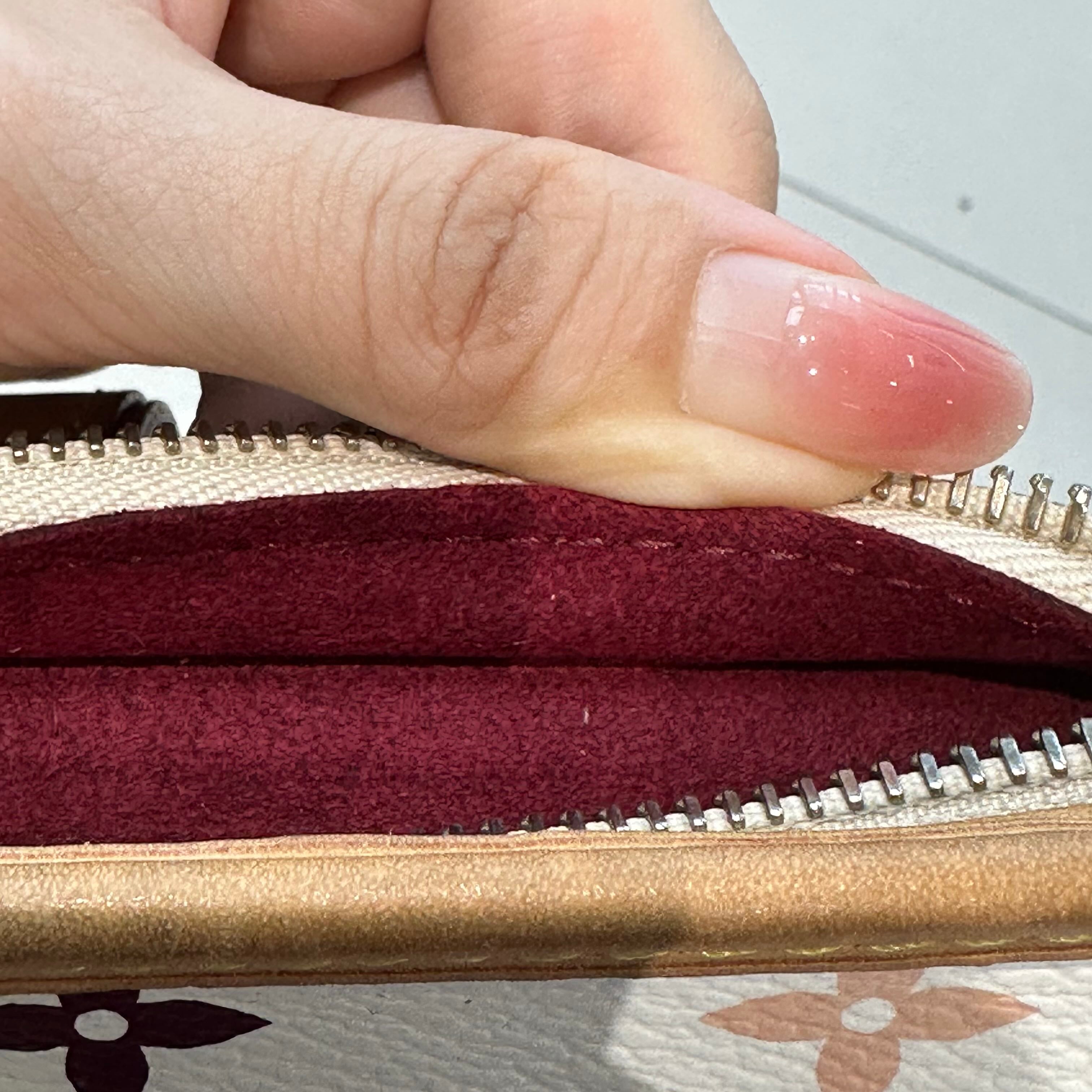 Louis Vuitton Shoulder Bag