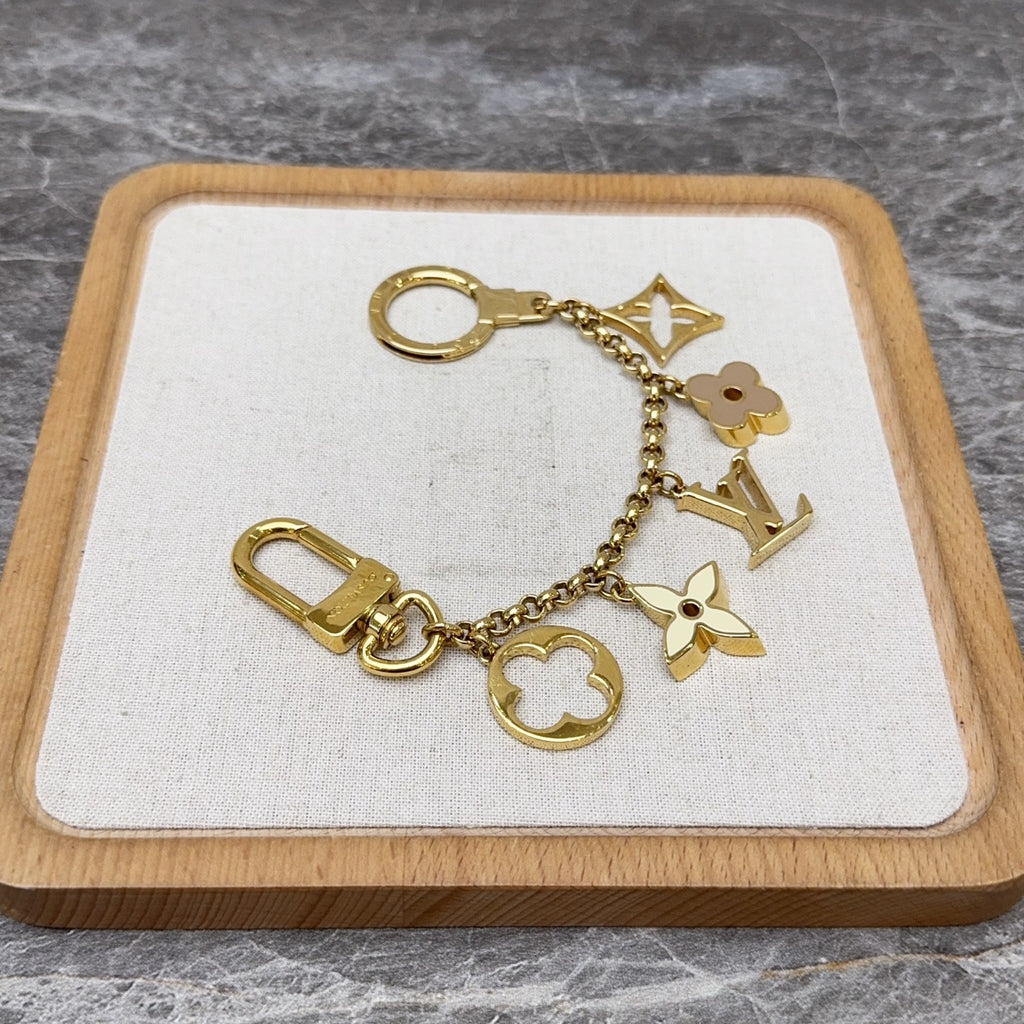 Louis Vuitton Metal Key ring/Key holder