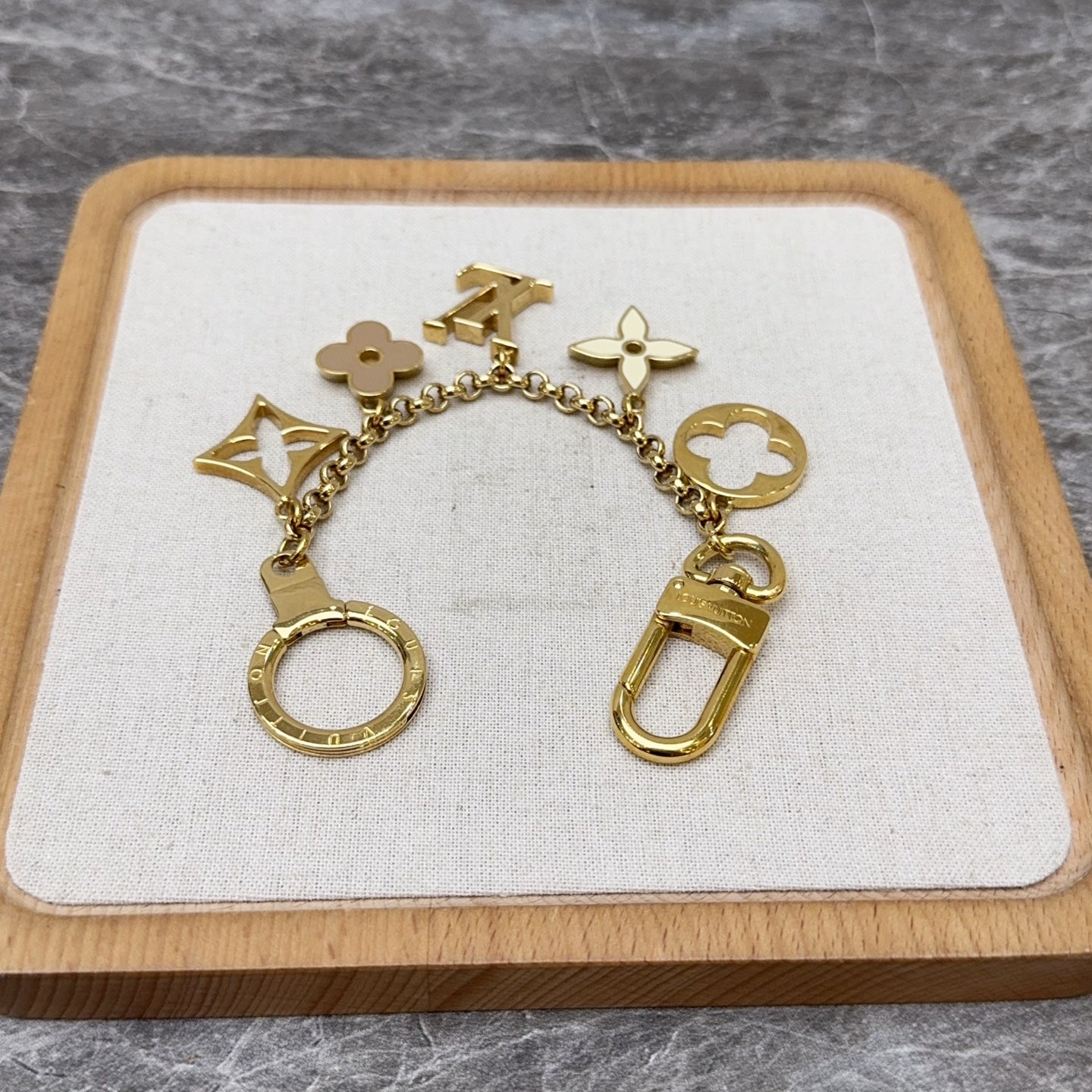 Louis Vuitton Metal Key ring/Key holder