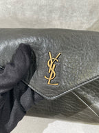 Saint laurent LE CASSANDRE pebble-grain sheepskin chain clutch bag Black Shoulder Bag 853610AACYT1000