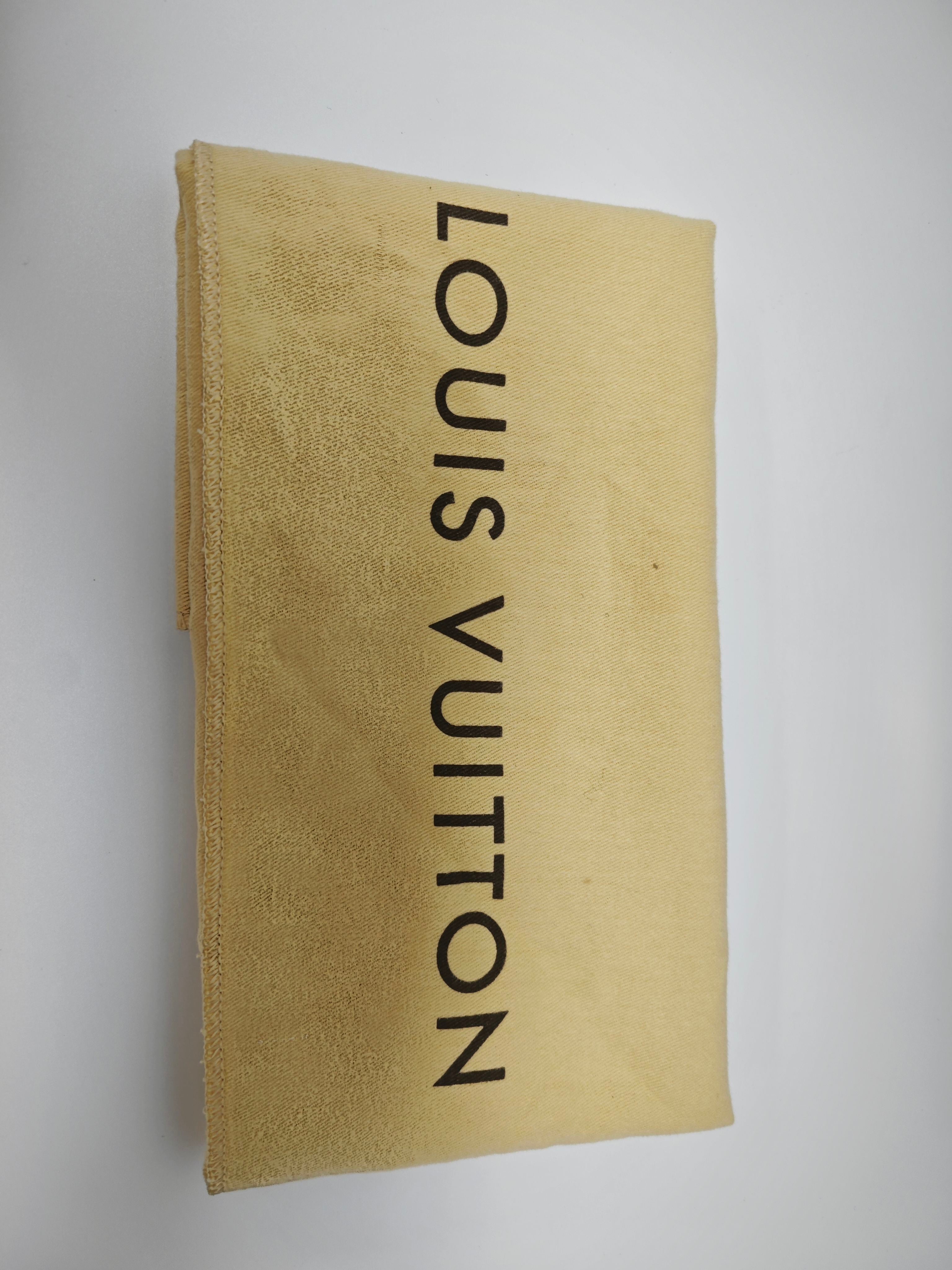 Louis Vuitton Crossbody
