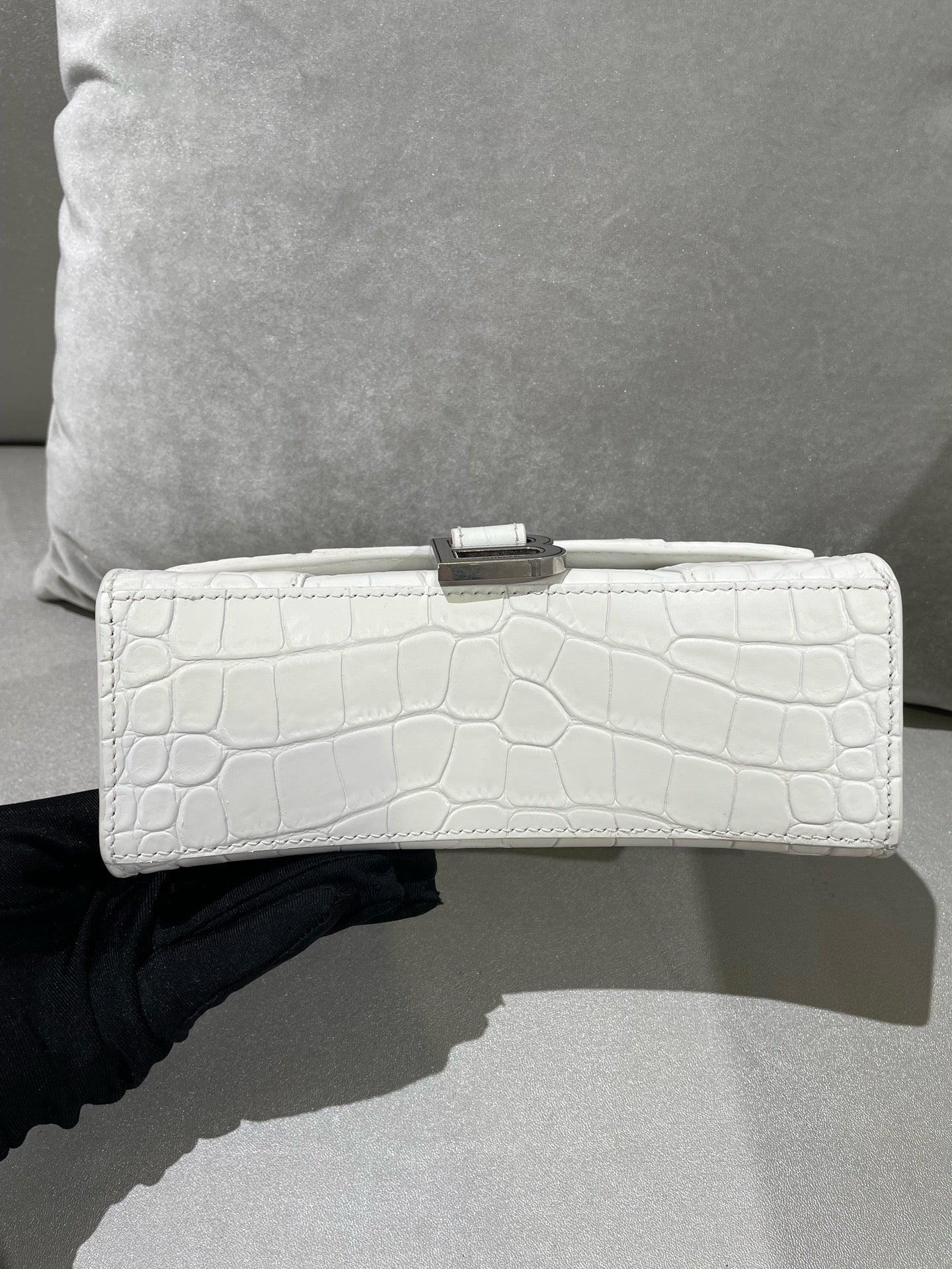 Balenciaga HOURGLASS White Crossbody 5928331LR6Y9016