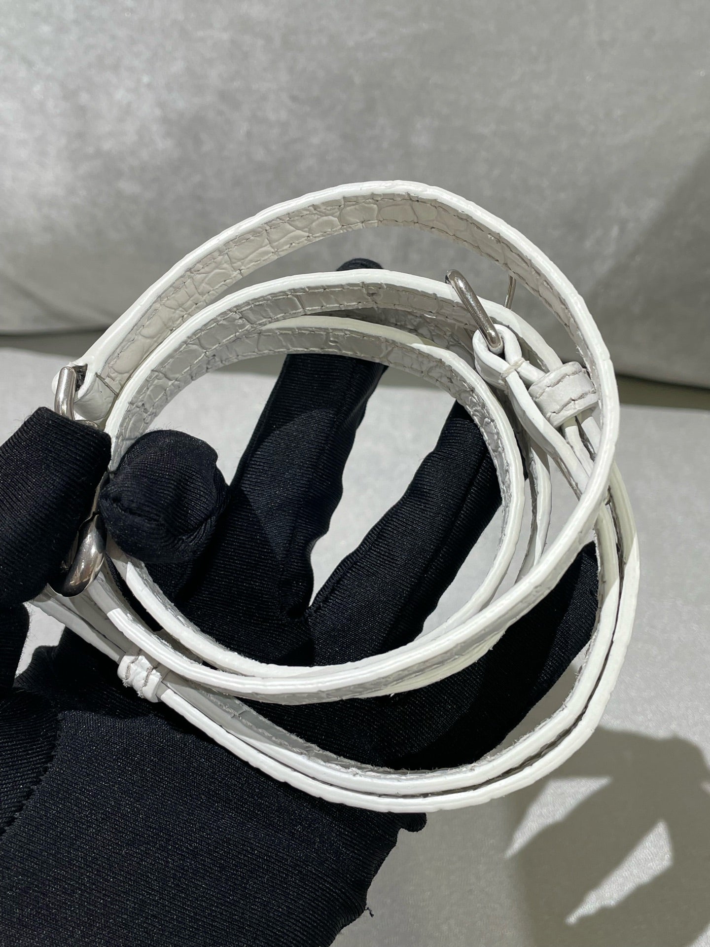 Balenciaga HOURGLASS White Crossbody 5928331LR6Y9016