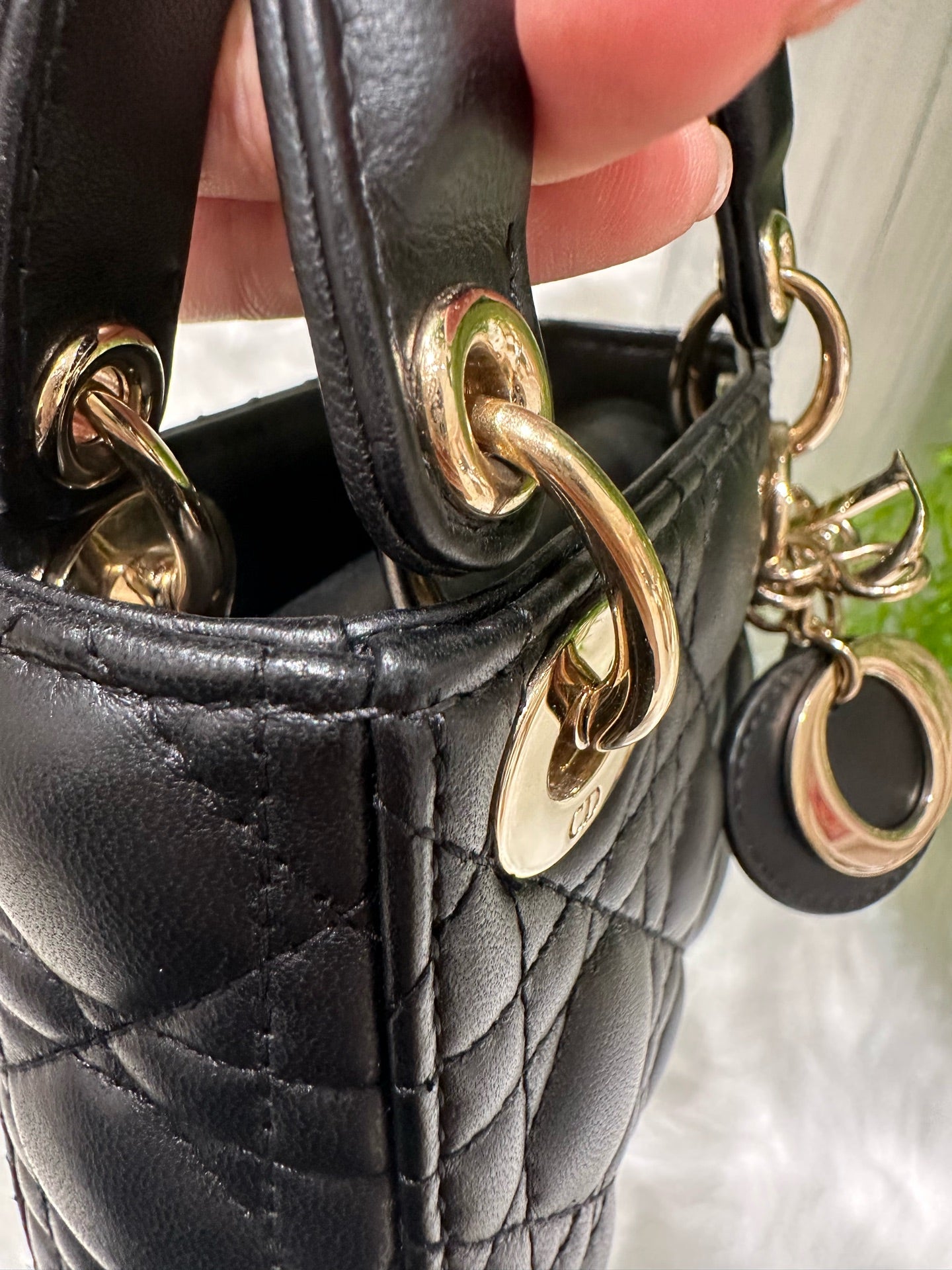 Dior Dimensions: 12 x 10.2 x 5 cm (length x height x width); shoulder strap length: 90–105 cm; length from the top of the shoulder strap to the top of the bag: 45–51 cm. S0856ONGE_M900