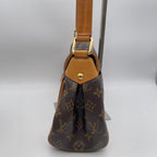 Louis Vuitton Shoulder Bag