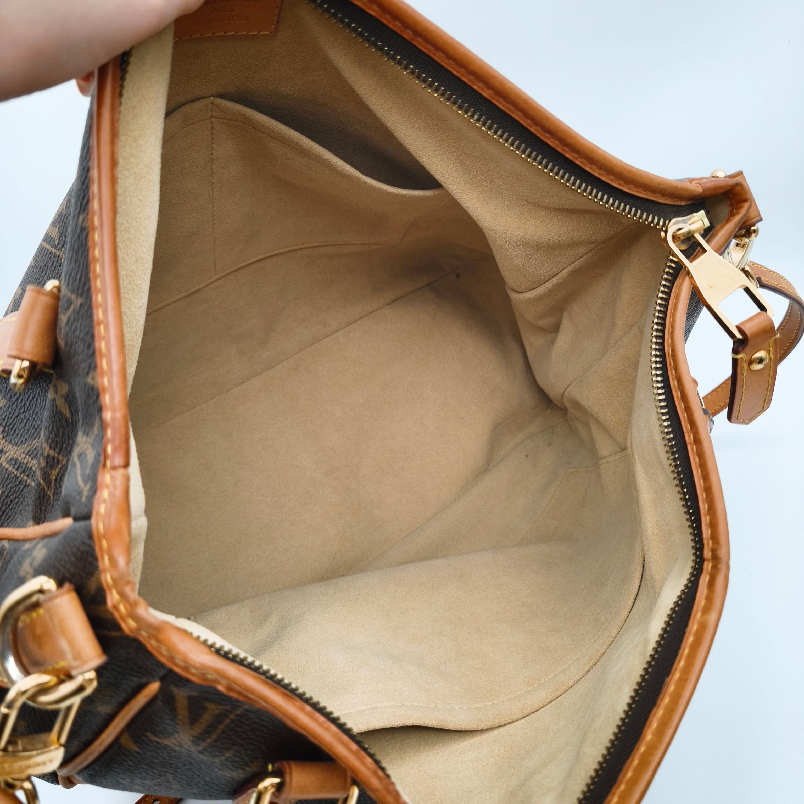 Louis Vuitton Canvas