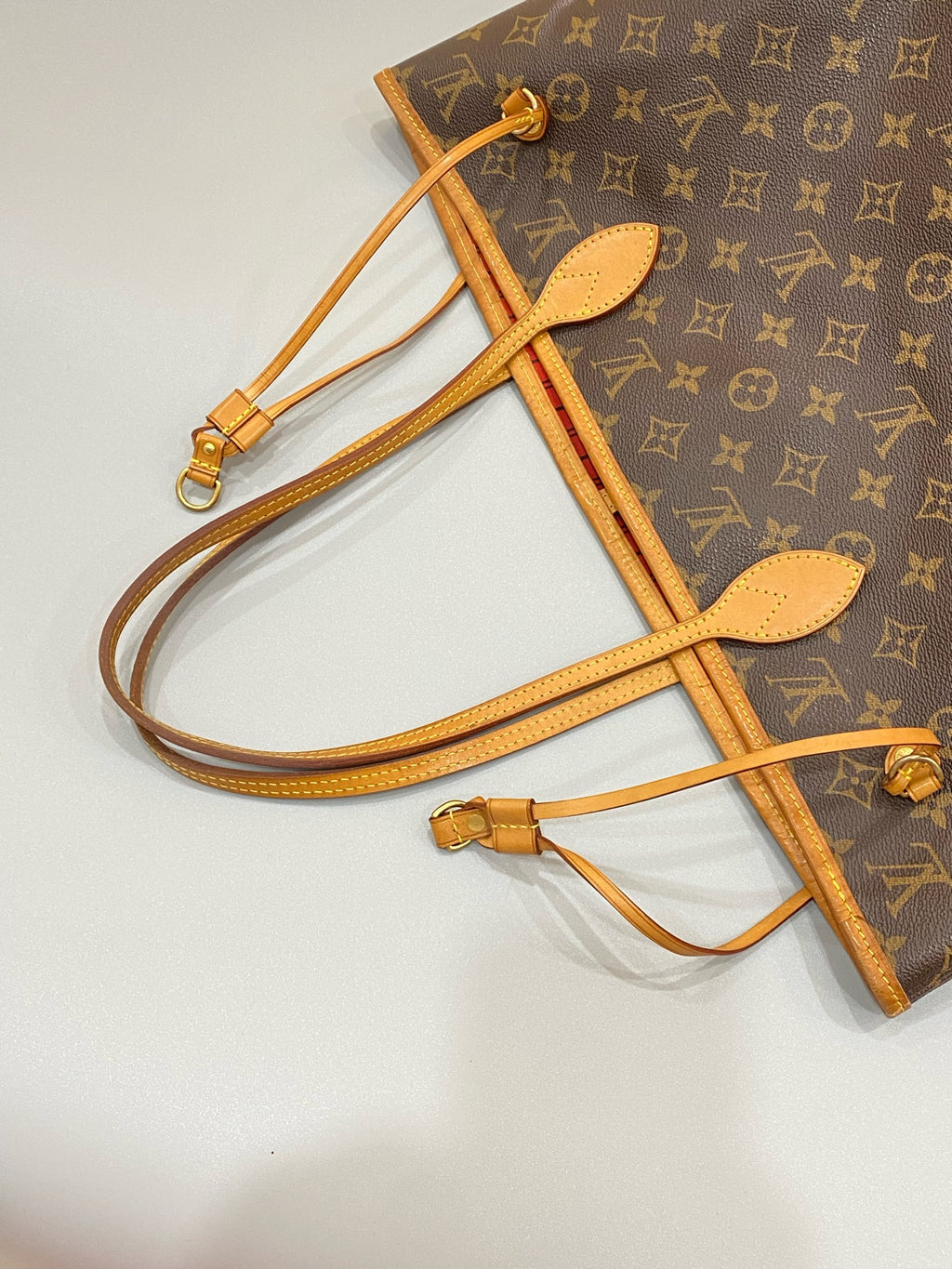 Louis Vuitton NEVERFULL medium-sized handbag Red M46975