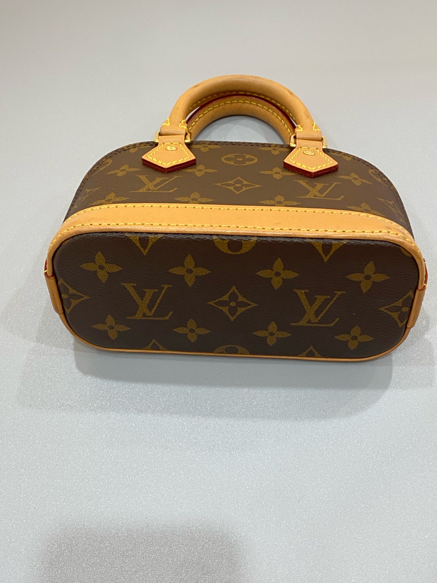 Louis Vuitton NANO ALMA Handbag M82717