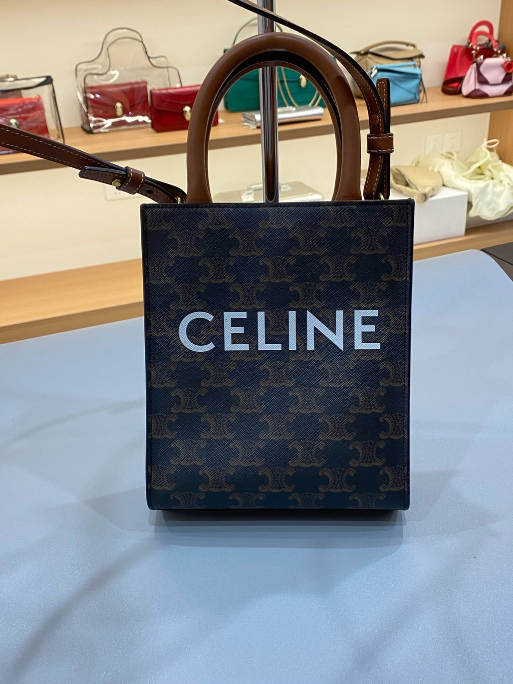 Celine Leather Brown CONF.194372BZK.04LU