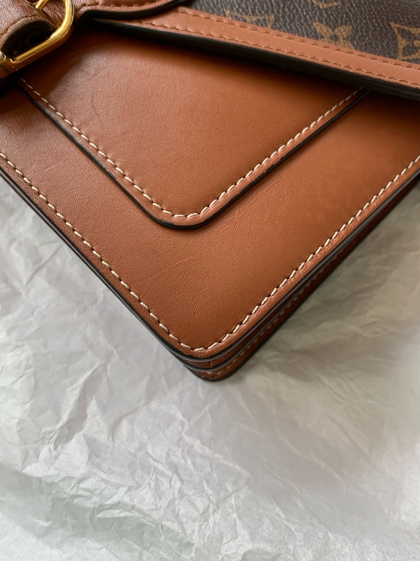 Louis Vuitton Messenger Bag