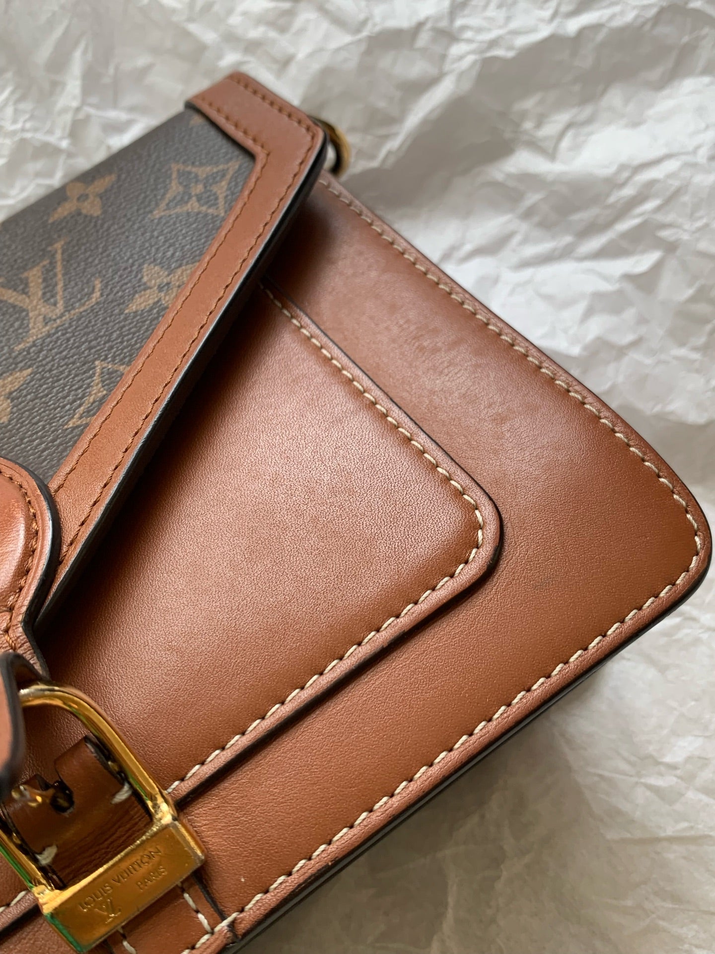Louis Vuitton Messenger Bag