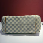 Louis Vuitton White Shoulder Bag Length 33 x Width 13 x Height 30 cm N41279