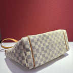 Louis Vuitton White Shoulder Bag Length 33 x Width 13 x Height 30 cm N41279