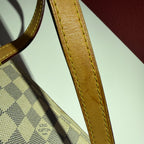 Louis Vuitton White Shoulder Bag Length 33 x Width 13 x Height 30 cm N41279