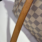 Louis Vuitton White Shoulder Bag Length 33 x Width 13 x Height 30 cm N41279