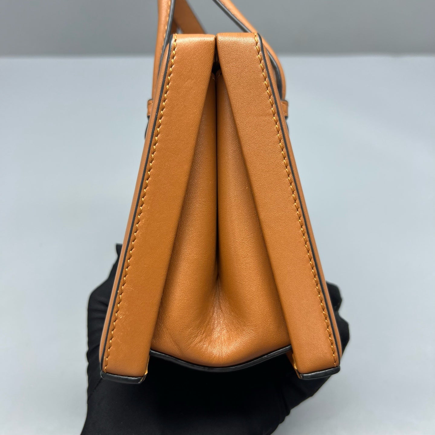 Loewe Brown