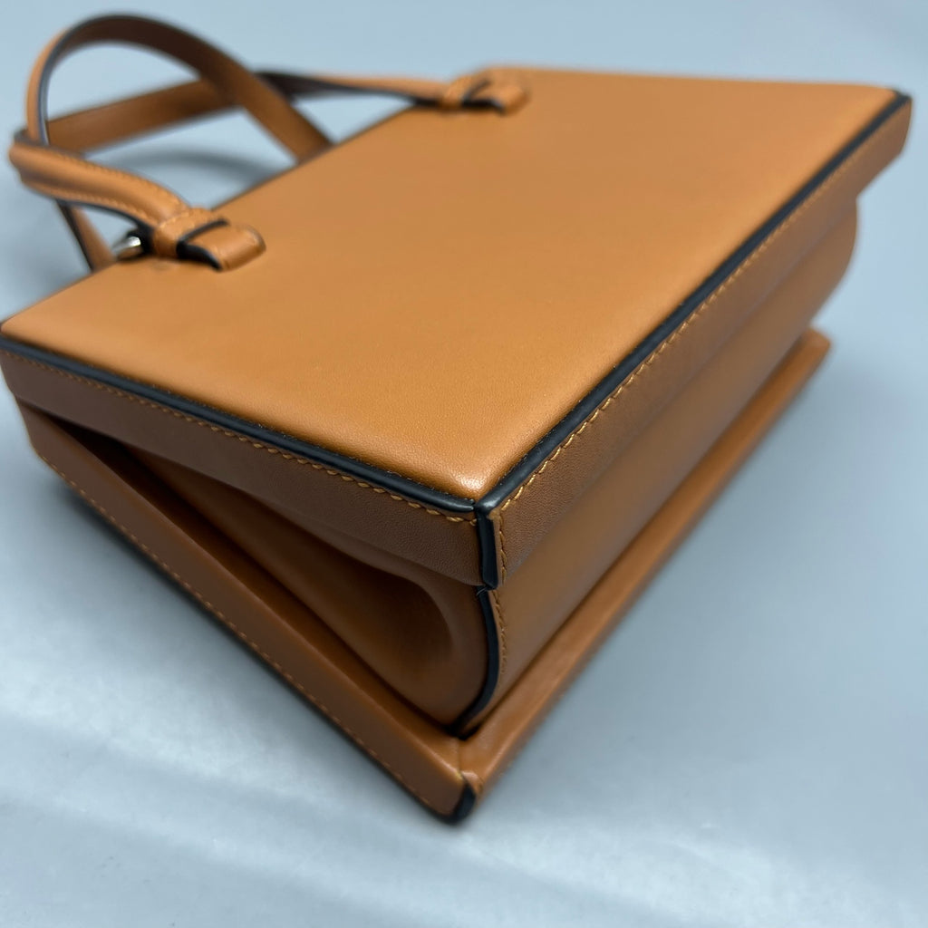 Loewe Brown