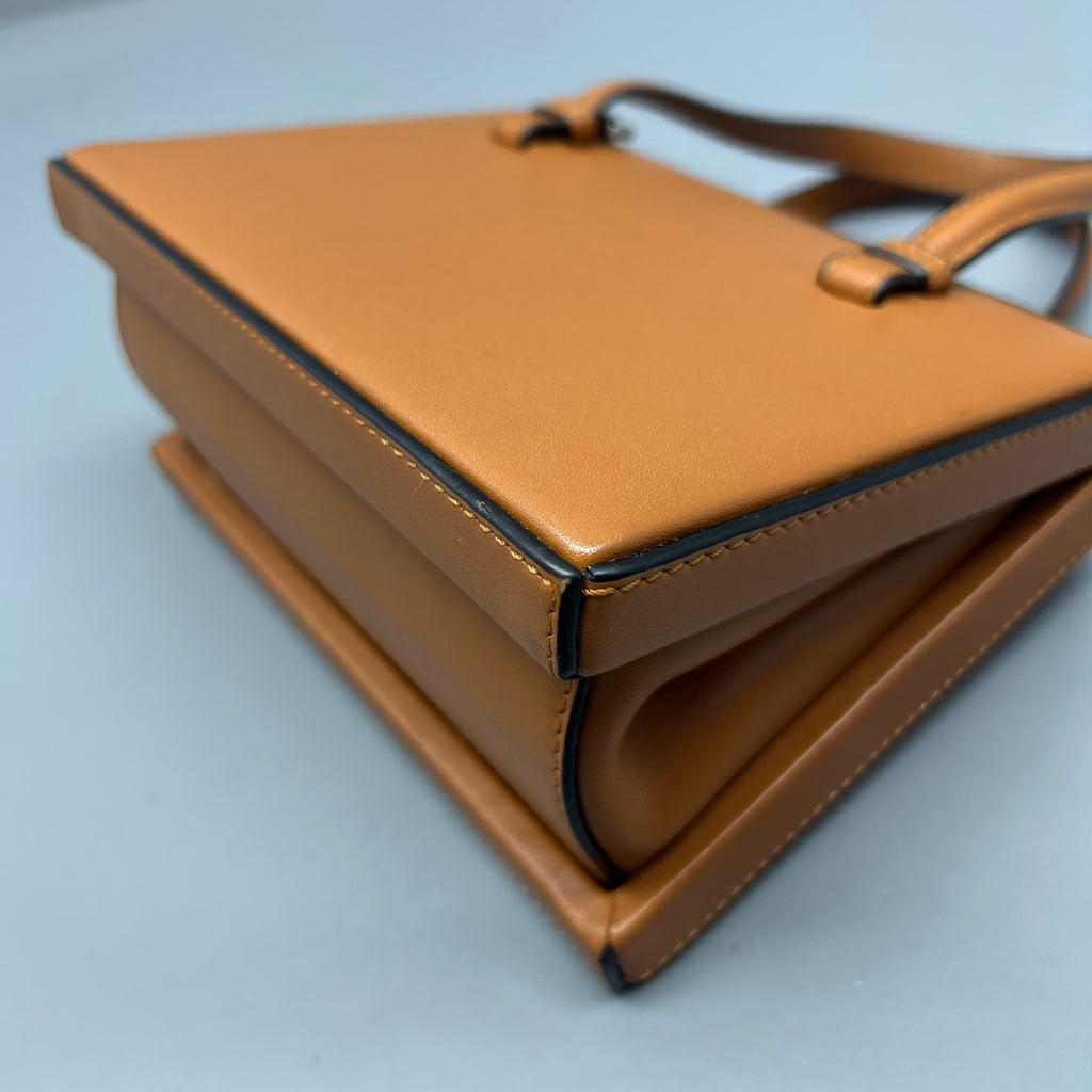 Loewe Brown