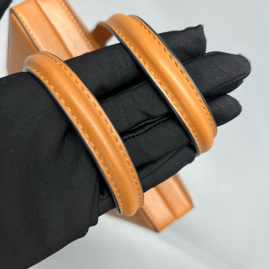 Loewe Brown